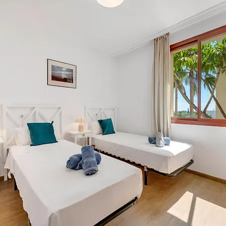 Serena Marbella - Luxury With Pool & Sea Views Hébergement de vacances *