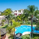 Semesterbostad Serena Marbella - Luxury With Pool & Sea Views Estepona