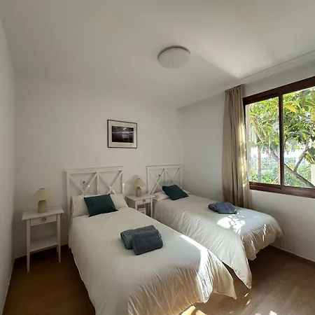 Сasa de vacaciones Serena Marbella - Exclusive Retreat With Pool