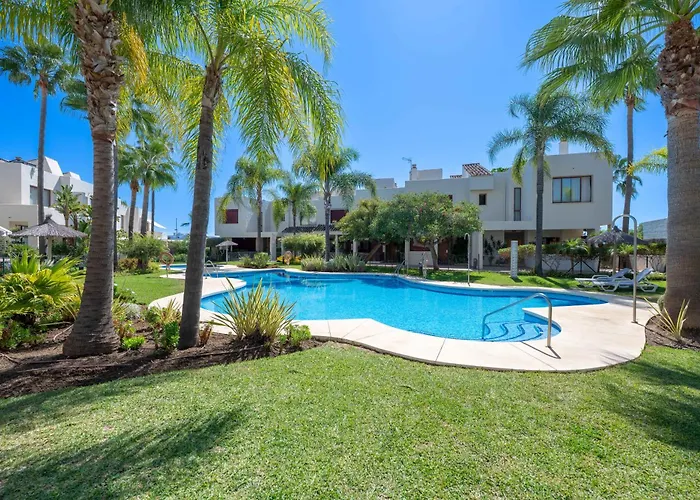 Serena Marbella - Luxury With Pool & Sea Views 度假居 *