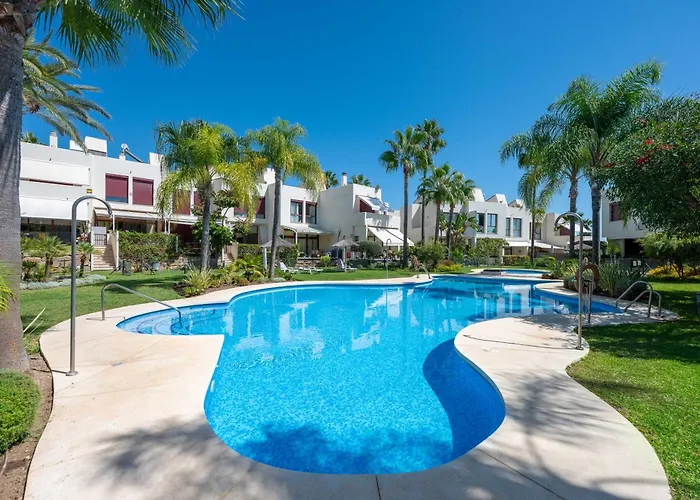 Serena Marbella - Luxury With Pool & Sea Views 度假居