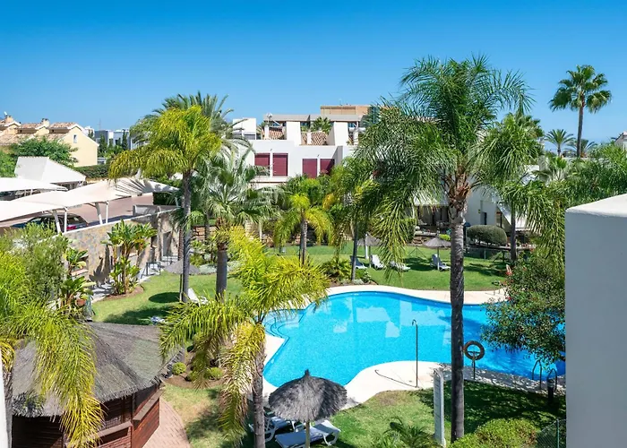 度假居 Serena Marbella - Luxury With Pool & Sea Views 埃斯特波纳